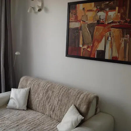 Near Eiffel Tower Apartment